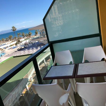 Torremolinos, Playa Del Bajondillo, Primera Linea Екстер'єр фото